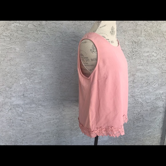 DEX SUIT SHOP NEW YORK Peach Light Pink NWT Sleeveless Top With Bottom Lace Hem - Picture 6 of 6